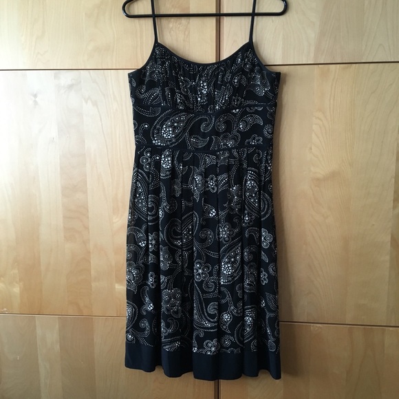 Ann Taylor Dresses & Skirts - Black and White Ann Taylor Print Dress